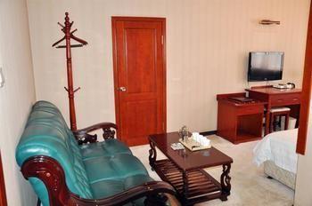 Dongfang Hotel Harbin Luaran gambar
